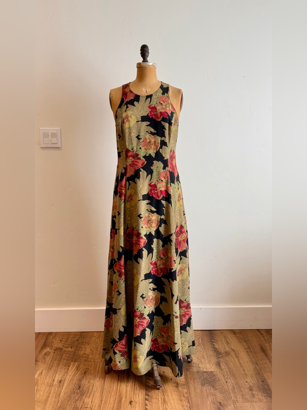 Banana Republic Vintage 90s 100% Silk Floral Print Sleeveless Maxi Dress - Picture 4 of 4